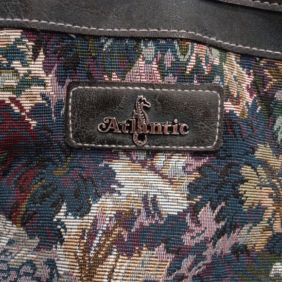 Atlantic Vintage Carry On Shoulder Bag Green Floral Tapestry #39890-88F - Picture 7 of 7